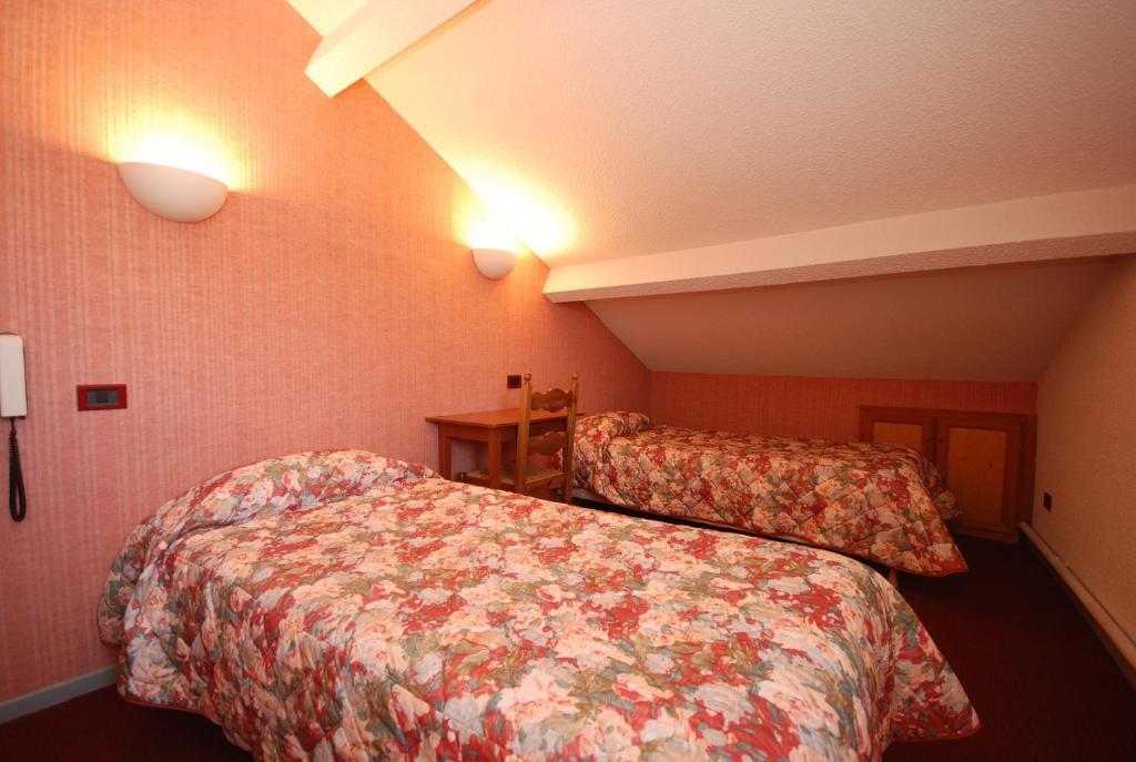 Auberge Du Rochasson Risoul Værelse billede